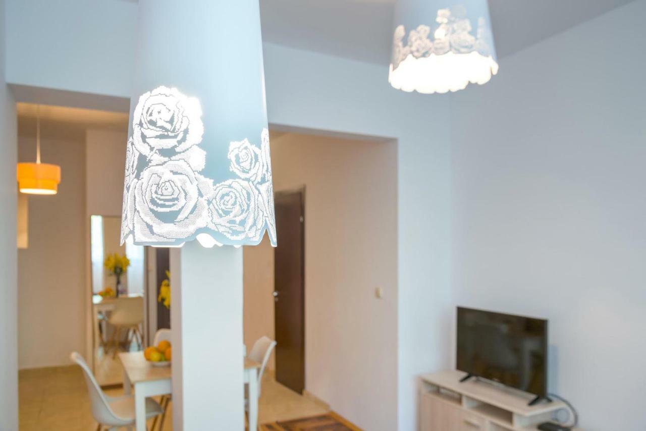 Comfort.Chic.Charming Apt With Terrace Near Ndk Sófia Exterior foto